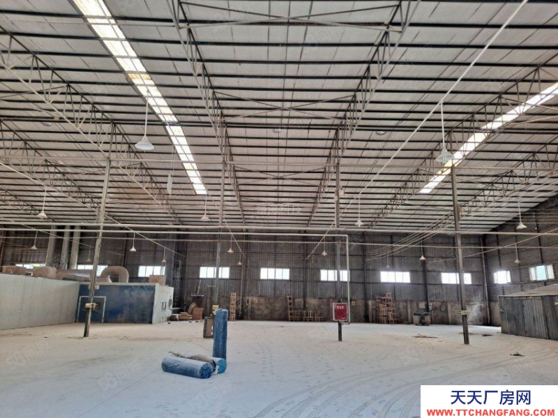 成都市彭州市蒙阳家具厂1600平带环评可喷漆层高11米