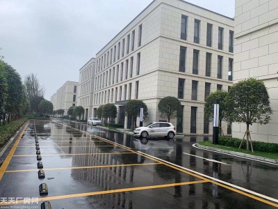 联东U谷沙坪坝青凤园区独栋厂房出售，8.1米层高，可架行车，有产权、可按揭