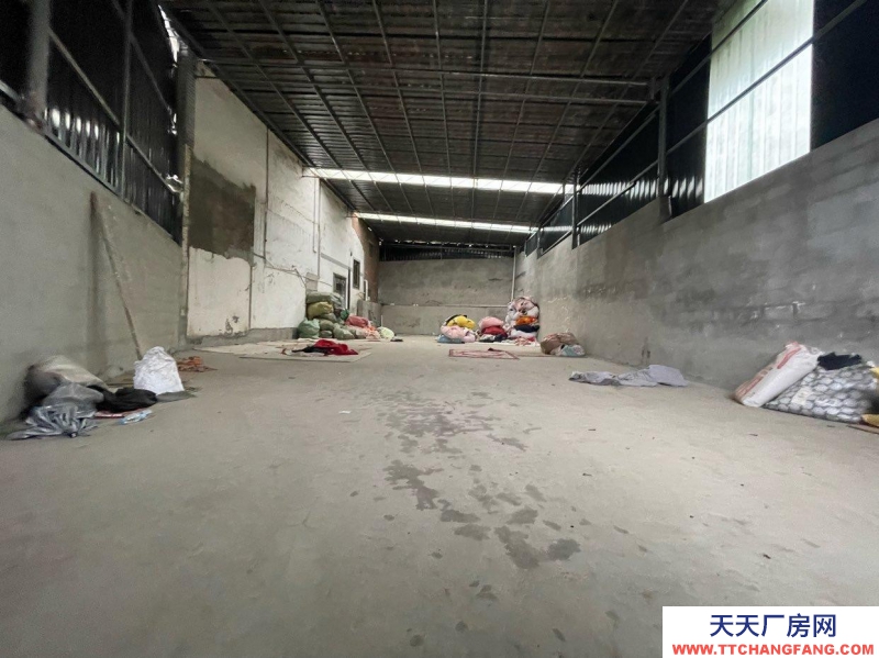 重庆南川仓库大概160平方，仓库已经打扫干净，随时可以出租，