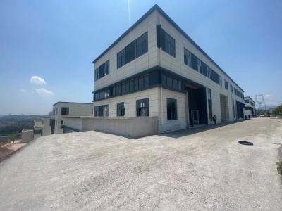 面积900-2000m²；独栋、双拼或分层高标准工业厂房。