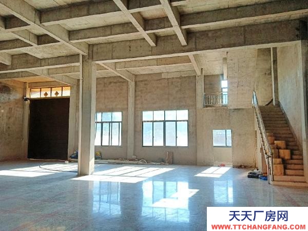 永州市江华物资仓库 在207国道旁，可做仓储，厂房，汽车交易
