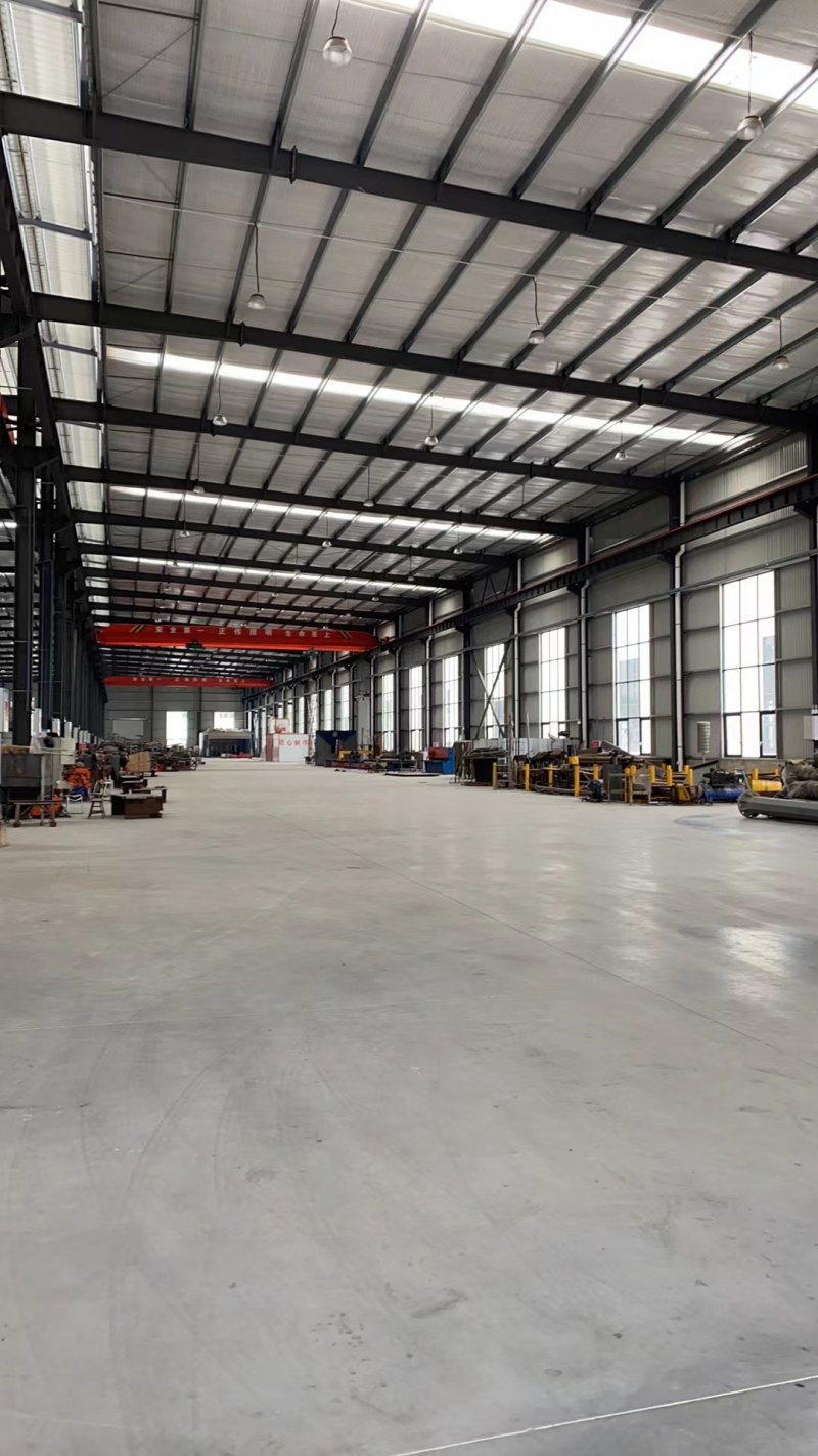 龙泉驿经开区25000平米全新钢结构带行车厂房出租，可分租