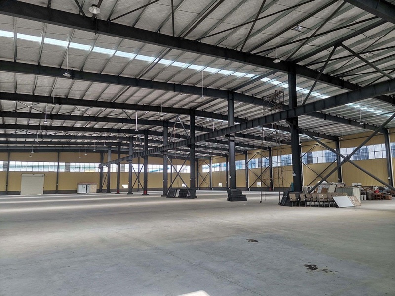 都江堰工业区标准钢结构厂房1500平米
