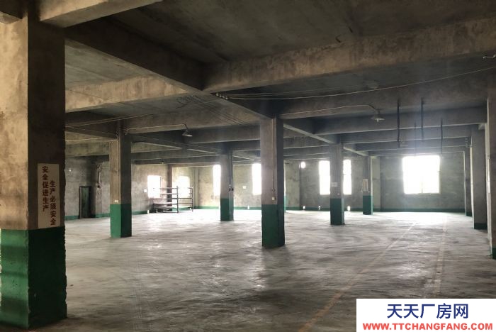 万州厂房(仓库)出租，可进13.5米挂车，有动力电