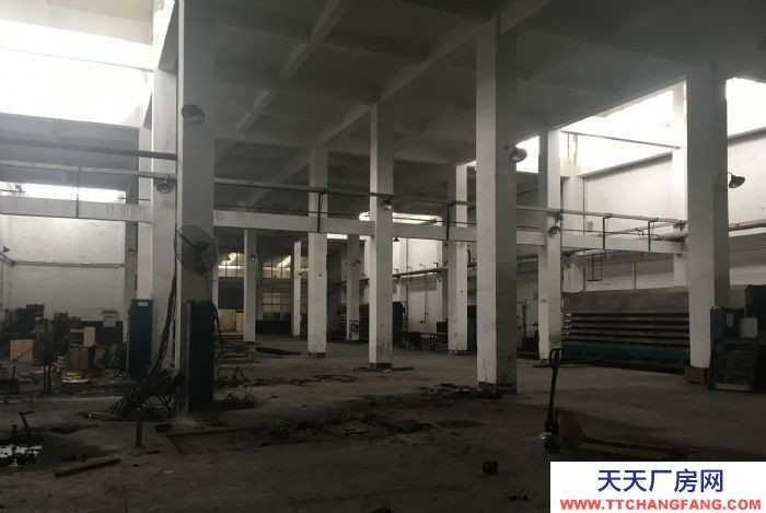 重庆厂房出租 长江工业园纯底层2000方标准厂房出租