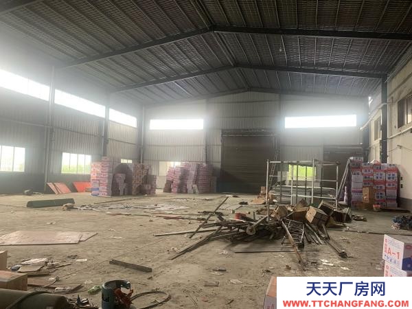 (出租) 厂房在一楼，共有1300多平米