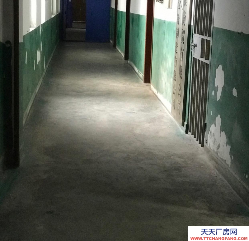 汇川市区内交通方便安全24小时有保安