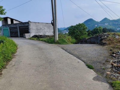汇川周边，带600平空地，离市区近，可进货车，租金面议图2