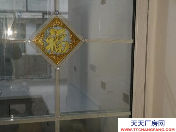 (出租) 一楼100平方.二至5楼120平方.可以单层出租。