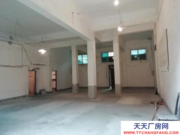 (出租) 房子位于默中商贸，西山村赖岩上，可作仓库，厂房。