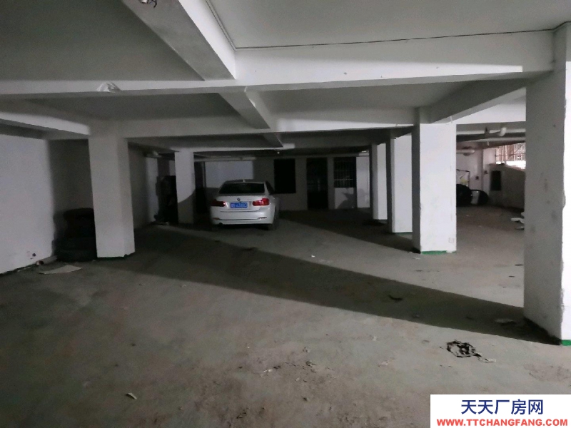 (出租)钟山 框架结构，交通方便，小型货车可以自由进出