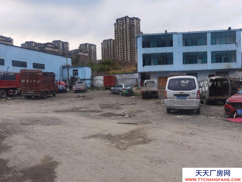 (出租) 租厂房，住房可免费提供，门面出租。