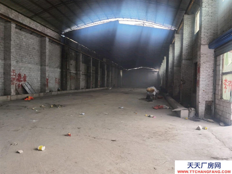(出租) 租厂房，住房可免费提供，门面出租。