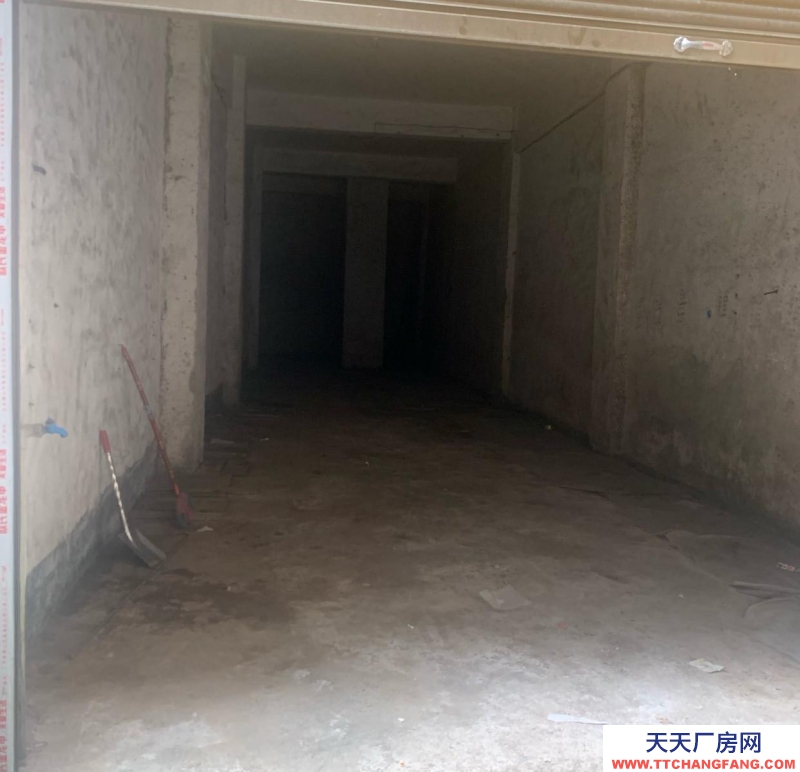 (出租) 私人仓库出租，位于车站附近，交通便利，价格实惠。