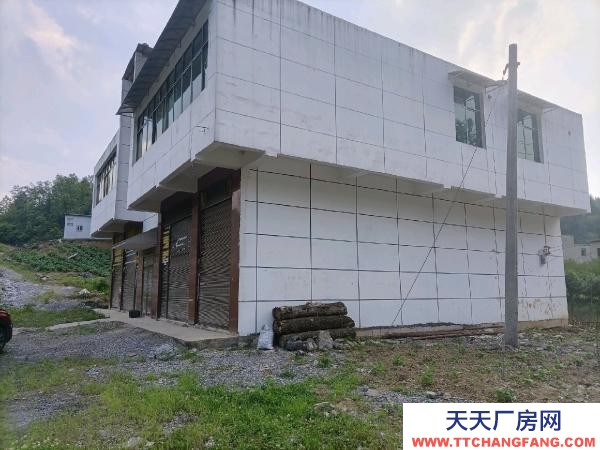 (出售) 楼下门面，楼上住房，是三层楼的地基，有条件还可加层