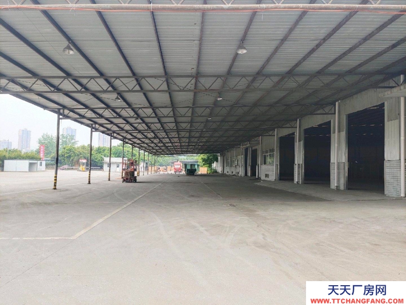 重庆九龙坡标准厂房 门口可进大车