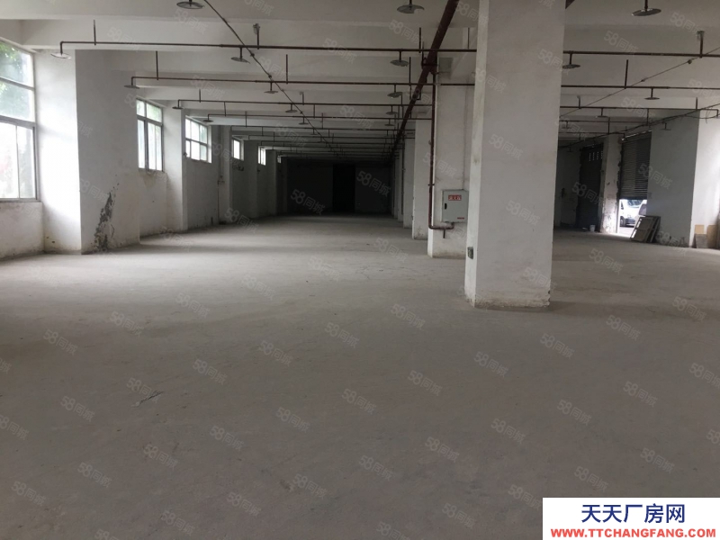 重庆江北江北寸滩大桥1400平米街库房低价出租