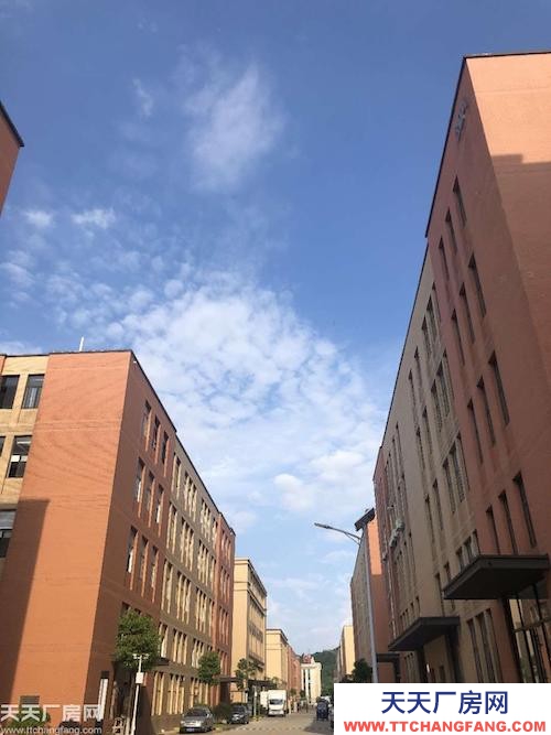 长沙市岳麓科技中心现房租售，400-3000平米，可研发办公