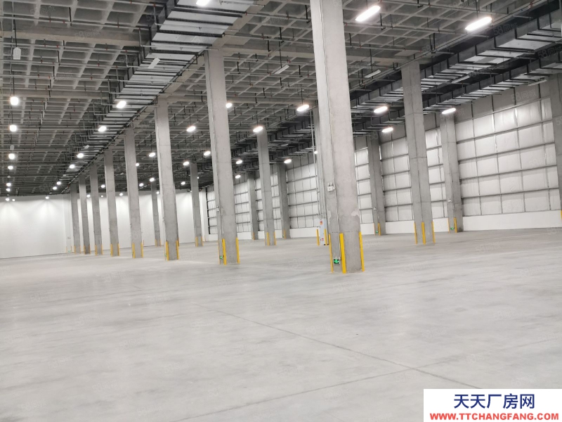 重庆江北标准库10000平 楼上十块