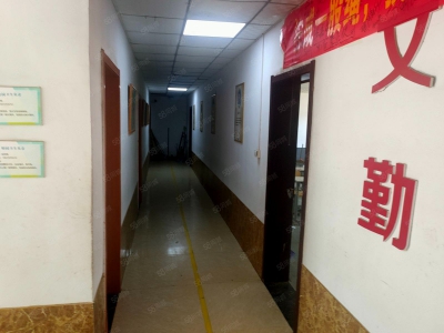 石家庄桥西安联青年城西门，独院3500平出租，适合培训学校，办公厂房等图2