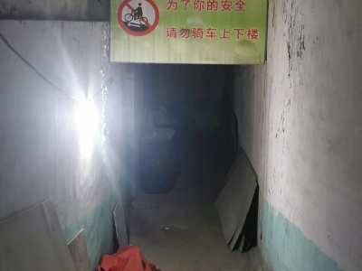 石家庄桥西大车可进院！位置市中心，交通便利图4