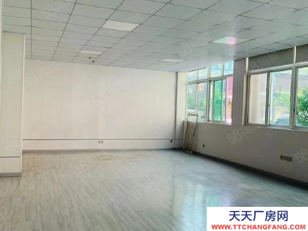 武汉江汉(出租) 仓库300平米，硚口漂亮小园区，三楼带电梯