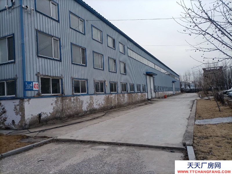 铁西区 急租！经济开发区4号街独院厂房，交通便利，能进大车!