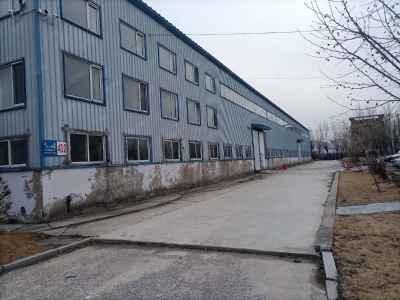 铁西区 急租！经济开发区4号街独院厂房，交通便利，能进大车!图2