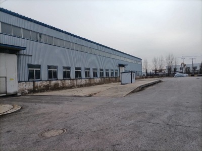 铁西区 急租！经济开发区4号街独院厂房，交通便利，能进大车!图1
