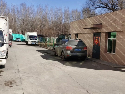铁西区 急租！经济开发区4号街独院厂房，交通便利，能进大车!图6