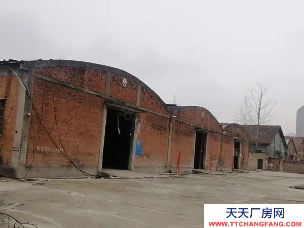 武汉硚口(出租) 位于武汉CBD（江汉区中央商务区内），面积6000平方左右