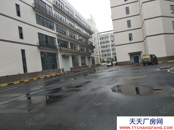 武汉硚口(出租) 超值带装修厂房仓库出租两部货梯大货梯超长7米
