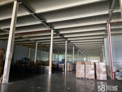 重庆璧山层高8米，两门，大车可入库图1