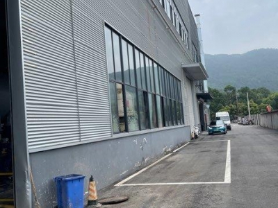 重庆璧山层高8米，两门，大车可入库图5