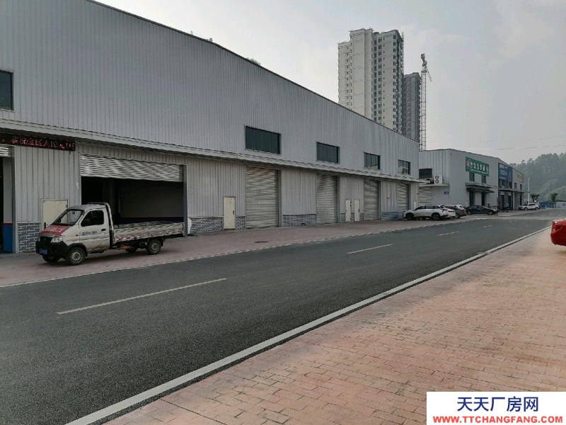 重庆 永川万达商圈，交通便宜。