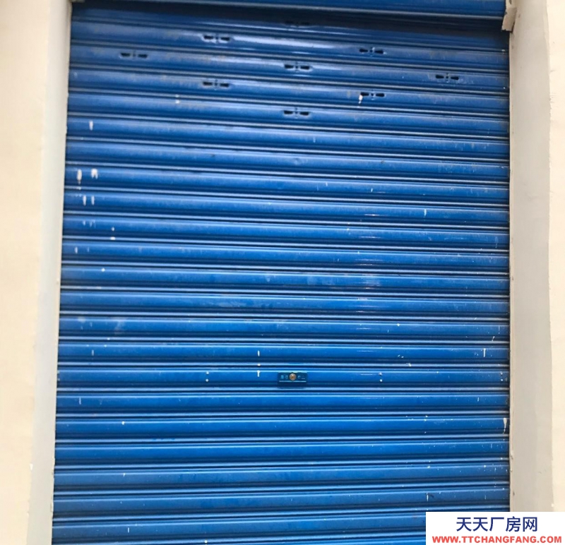 重庆合川城中心地段，红岗山路以前的塔耳门广场附近