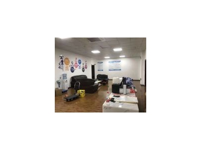 武汉汉阳(出租) 带装修办公室仓库可立即入驻7米大尺寸品牌货梯近高速配套齐全图1