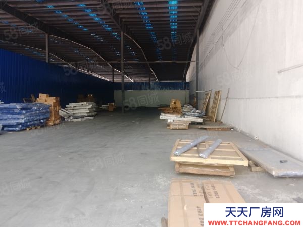 南京市江宁区滨江1200平仓库600平起租 层高8米 可进大车 场地大