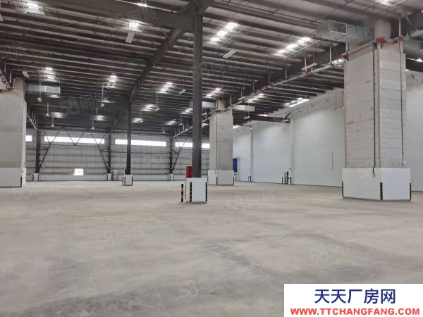 南京市 浦口浦泗路星火地铁口丙二月台库10000平 可分租 场地超大