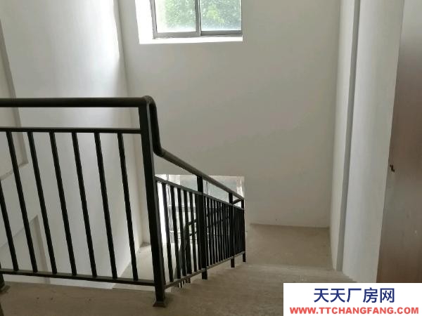 南京市浦口区汊河雅居乐林语城一楼门面房