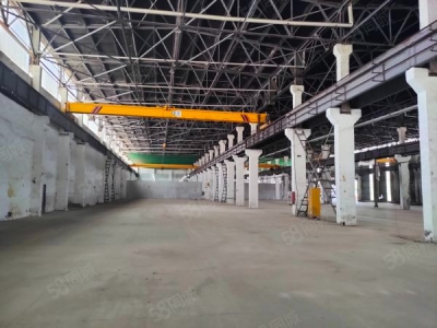 南京市栖霞新港12000平独门独院。全单层钢架结构有航车图1