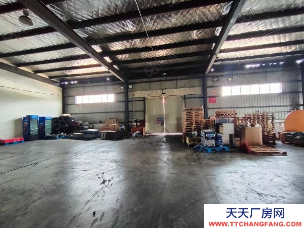 南京市栖霞新港大道400平单层。适合大车进出，固话地坪。