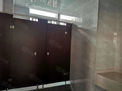 南京市栖霞区新港开发区 恒谊路1号厂房 一到三层 8米挑高 已隔两层图4