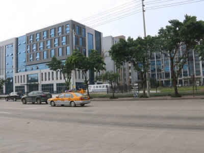 南宁市西乡塘区(出租) 高新区地铁口厂房整栋或分层出租图2