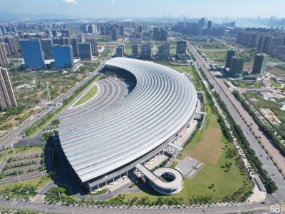 (出租)南昌 红谷滩稀缺上万平米大型仓库、办公、停车场对外出租图2
