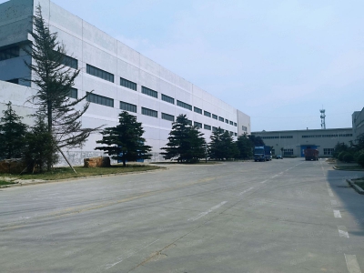 济南长清经十西路高标准厂房带航车10000平可整租分租图3