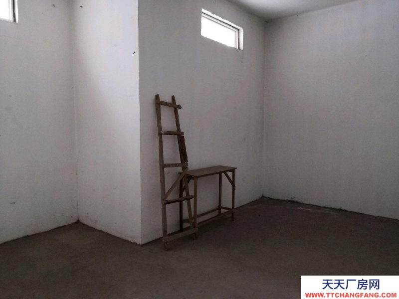 (出租) 地下室，可做仓库，层高4米多，采光好。
