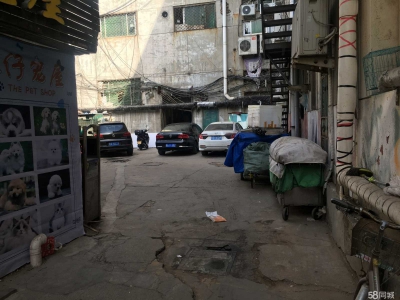 (出租) 非中介出租山西剧院旁边院内单间可库房图1