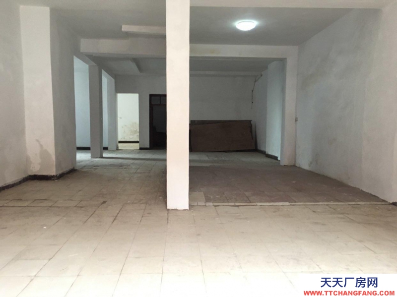 重庆南川仓库900元/月，高速路口