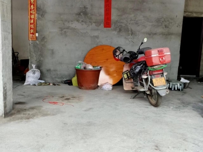 重庆黔江区马路边个人一手房源，租金便宜图1